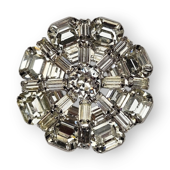 Weiss White Rhinestone Flower Brooch Double Layer Round Rhodium Plated Vtg 2
